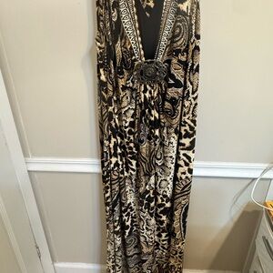 Beautiful Catherines Black and Tan Maxi Dress